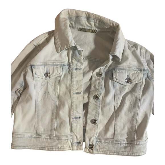 Women's Cream White Denim Jacket - Picture 5 of 10